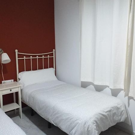 Hostal Monteluna Rociana 외부 사진