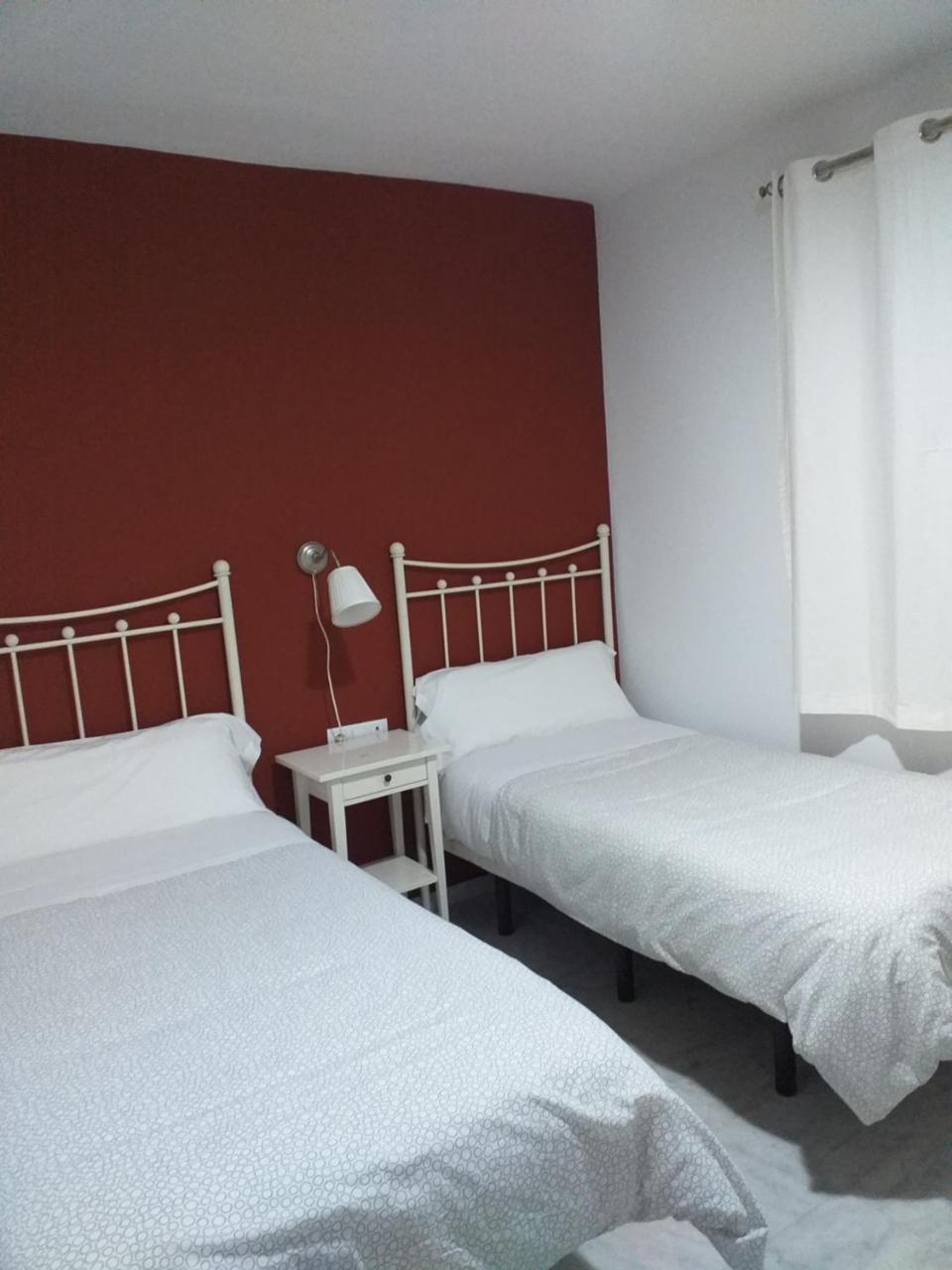 Hostal Monteluna Rociana 외부 사진